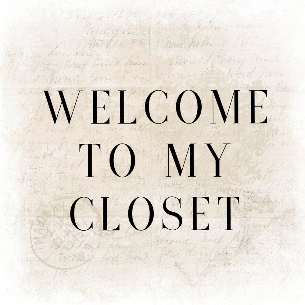 Welcome to my closet! 👗👠👚👛❤️